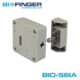 Mały biały zamek do szuflady na kartę lub brelok zbliżeniowy RFID BIO-S61A